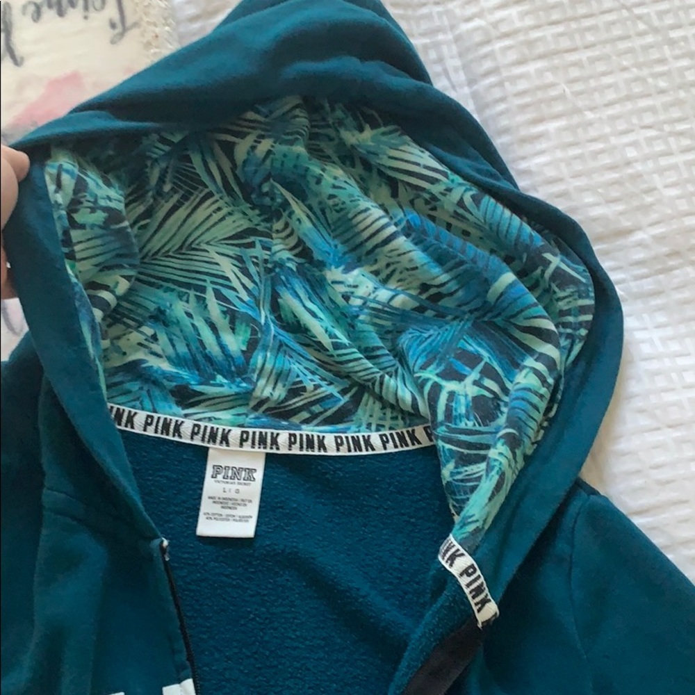 Sweater - Picture 2 of 3